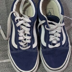 Vans Kids Old Skool Low-Top Sneakers in Navy/White